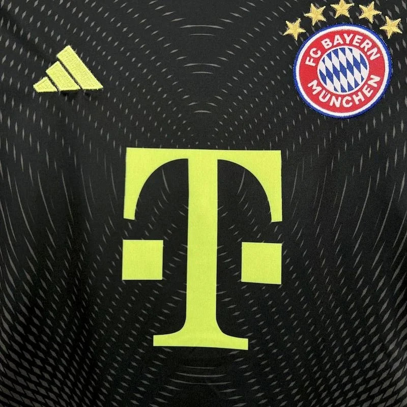 Bayern 2025 Black Goalkeeper Jersey
