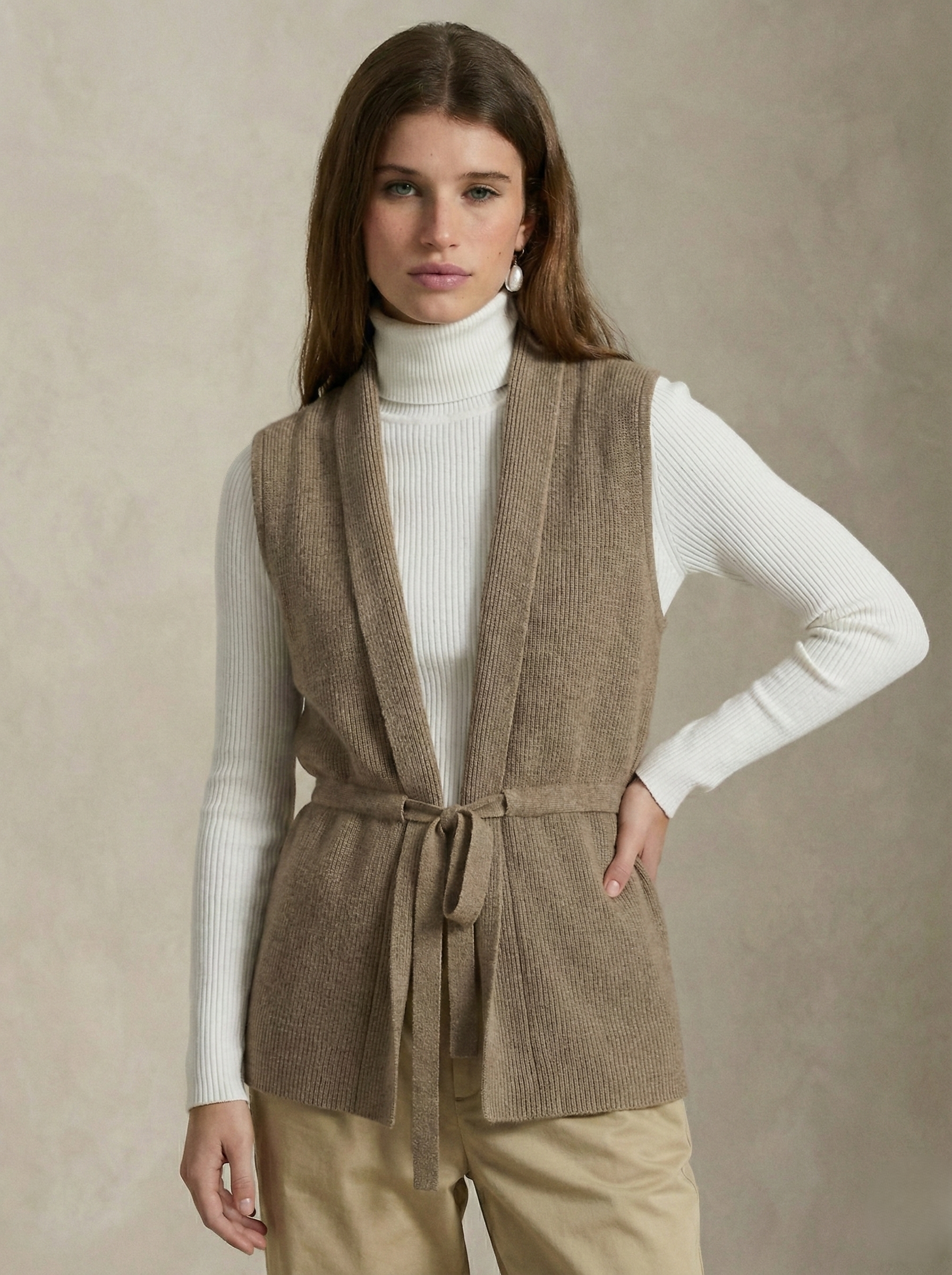 Women's Knit Vest - Sleeveless Cable Pullover