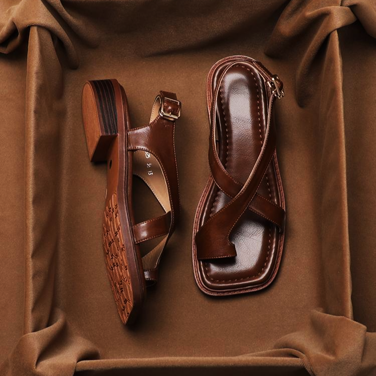 Women's Strappy Sandals - Buckled Leather Flat Slides