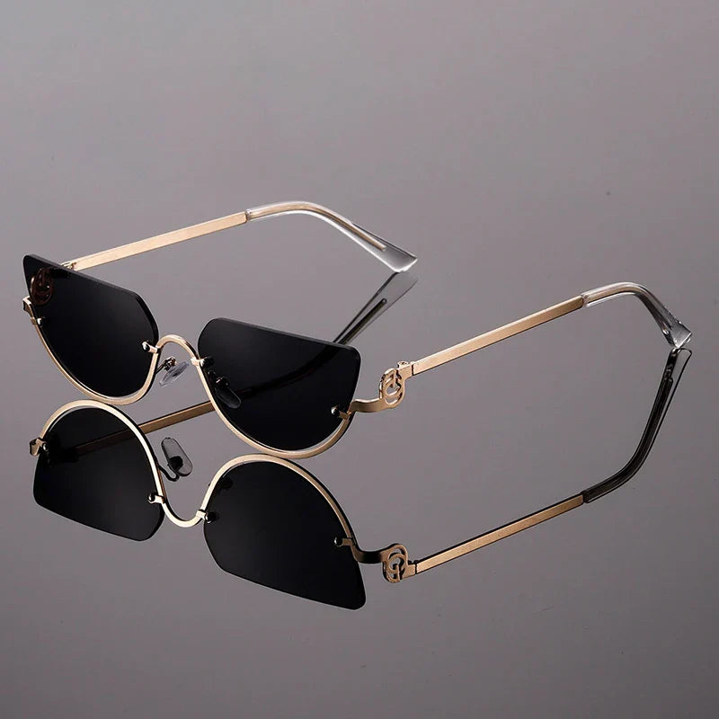 Women's Cat Eye Sunglasses - Retro Pointed Frame Shades