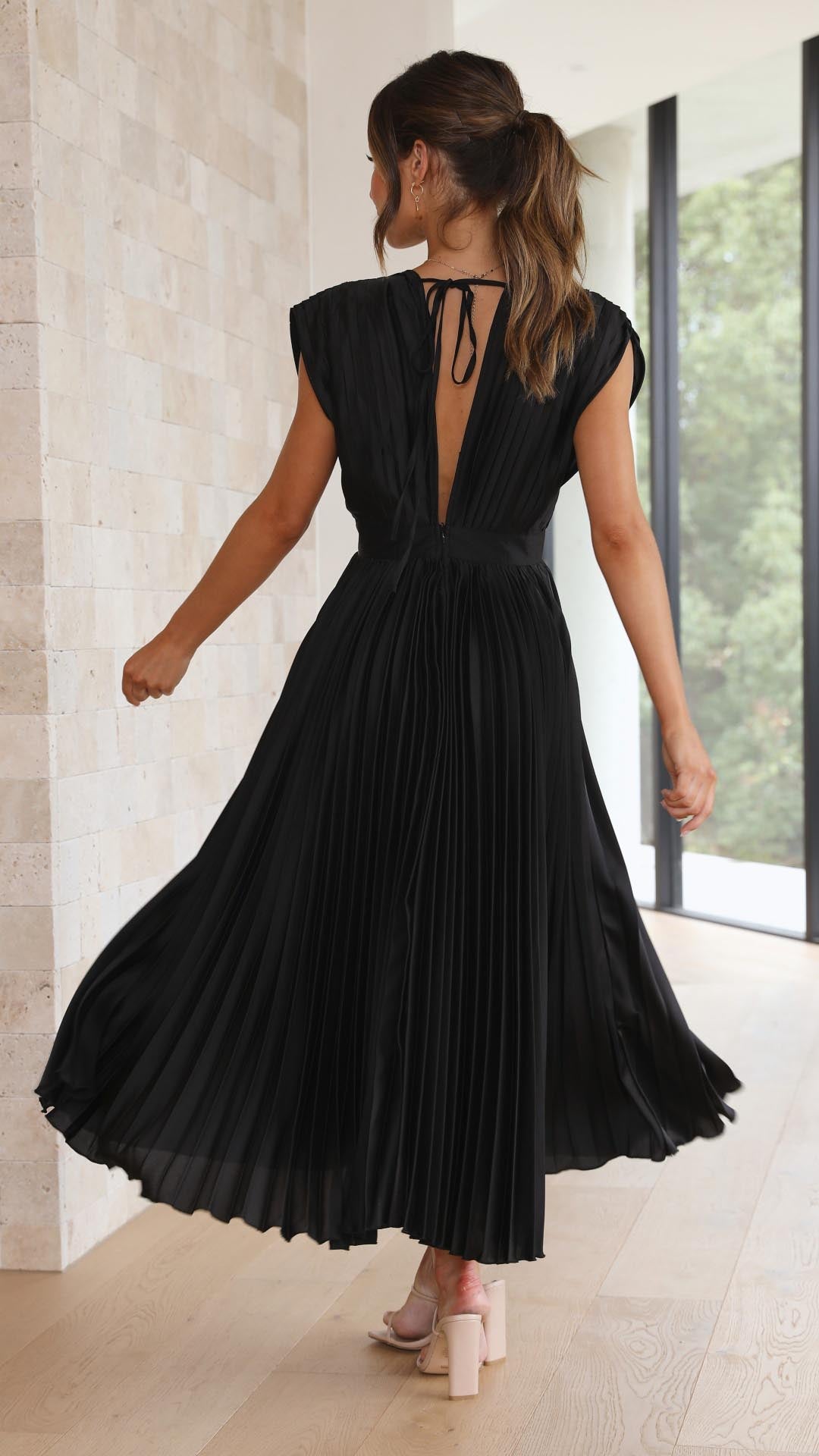 Women's Pleated Chiffon Dress - Subtle Luxury Maxi