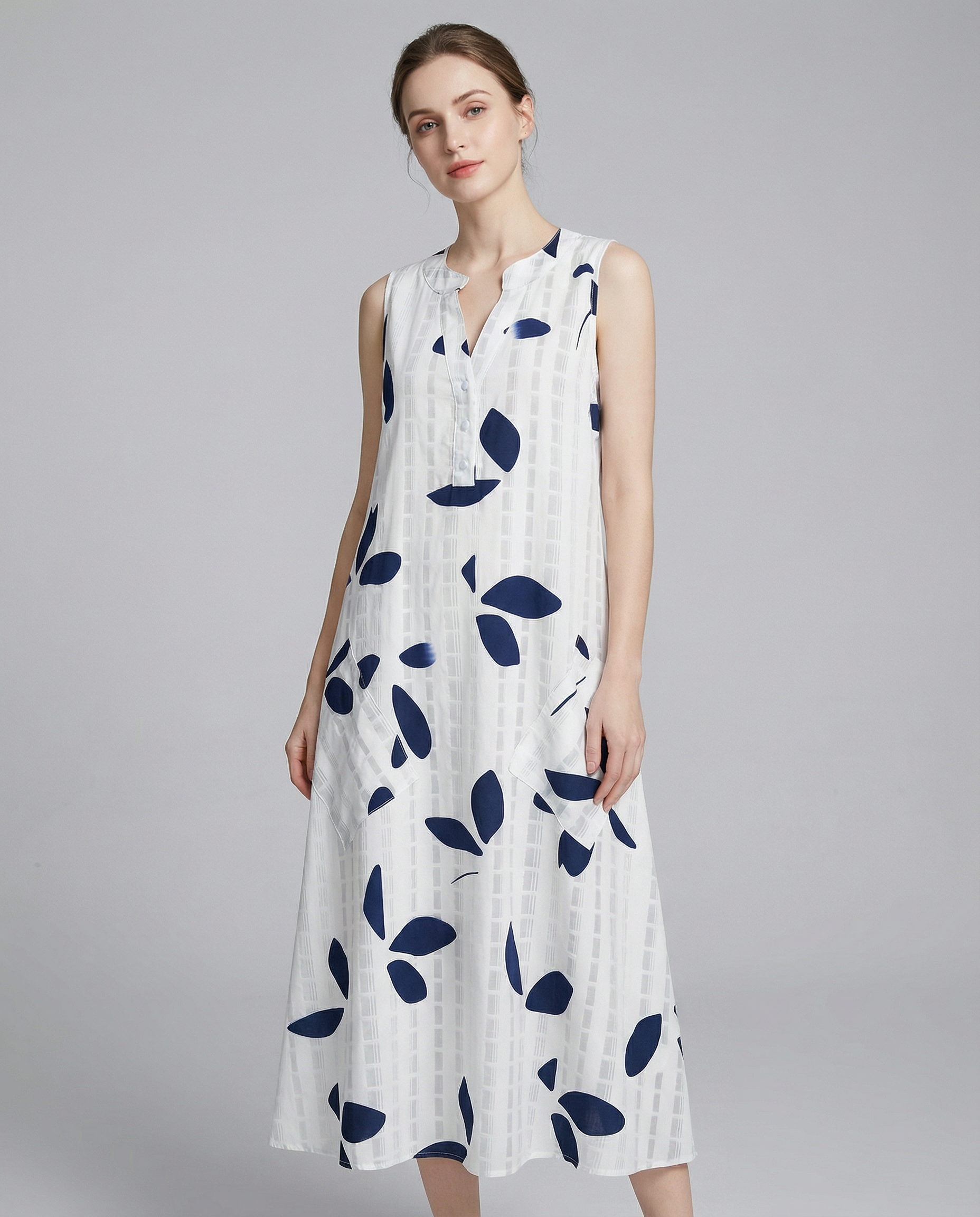 Women's Leaf Print Maxi Dress Stylish V-Neck Sleeveless Summer Look