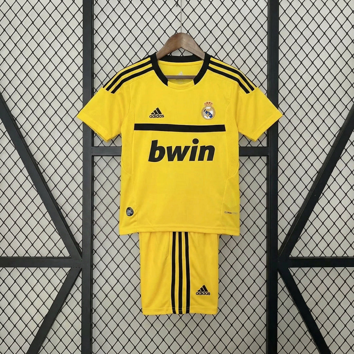 Real Madrid 2011 Goalkeeper Yellow Jersey