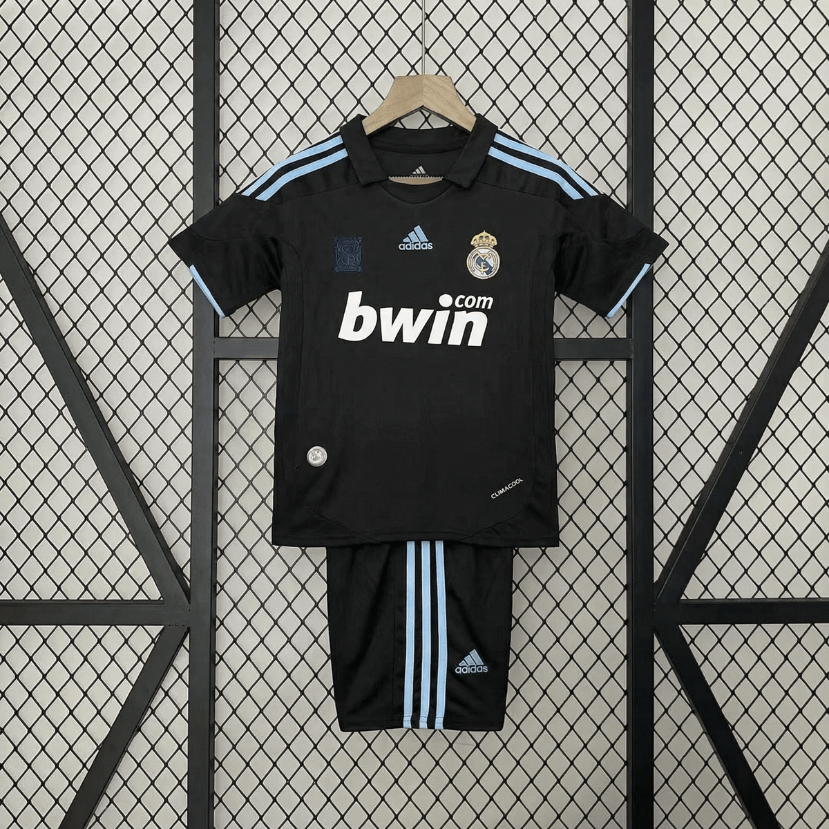 Real Madrid 2009 Away Jersey